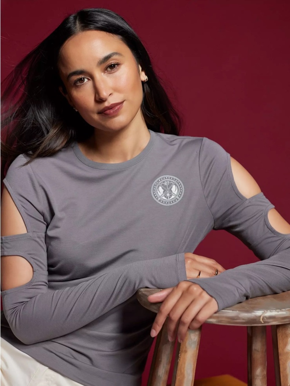 Women's Gray Cold-Shoulder Long Sleeve Top Star Wars Rey